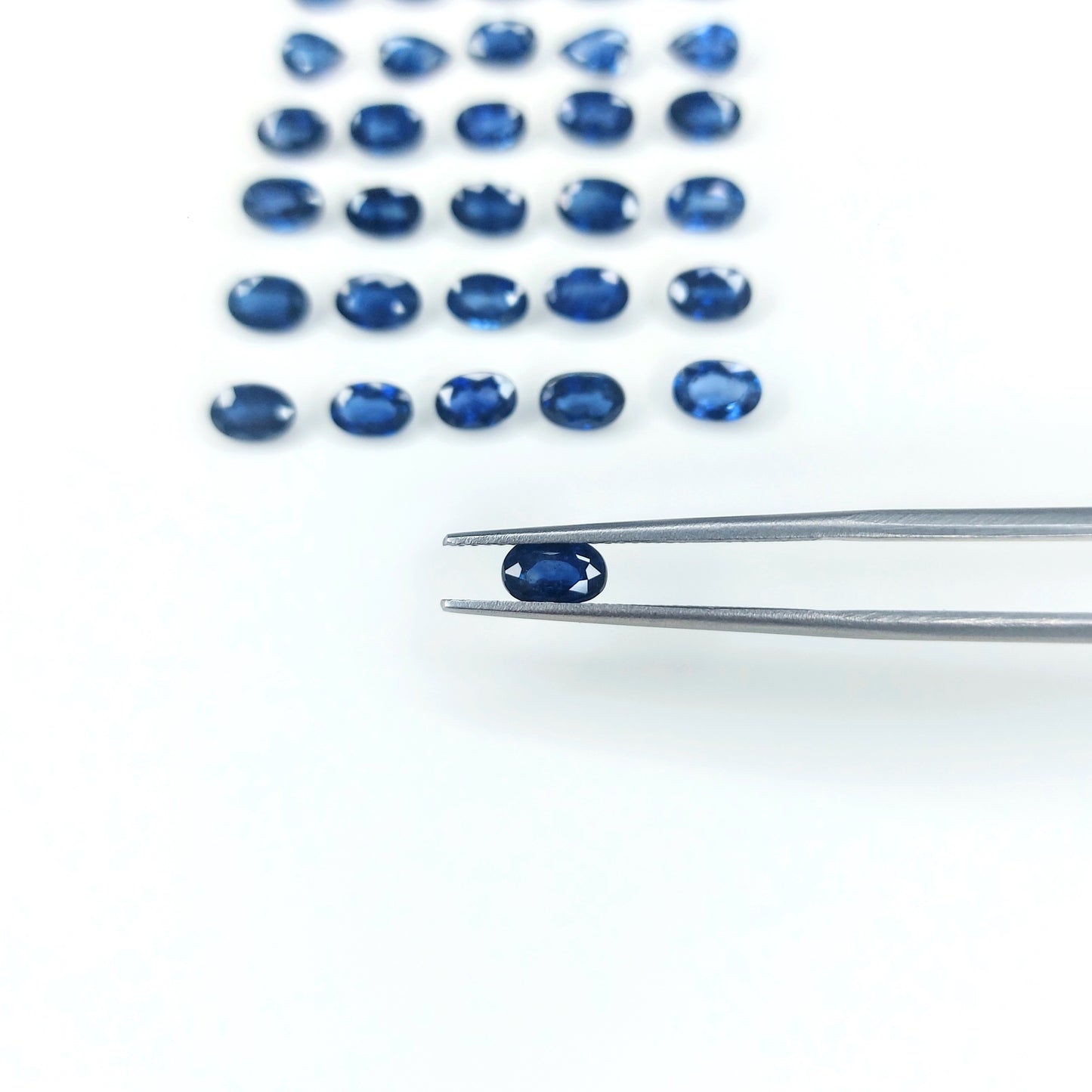 Royal Blue Sapphire Loose Stone, Faceted Oval Shape faceted Cut Stone 6x4mm Size Lab Created Gemstone Loose Stone For Making Jewelry
