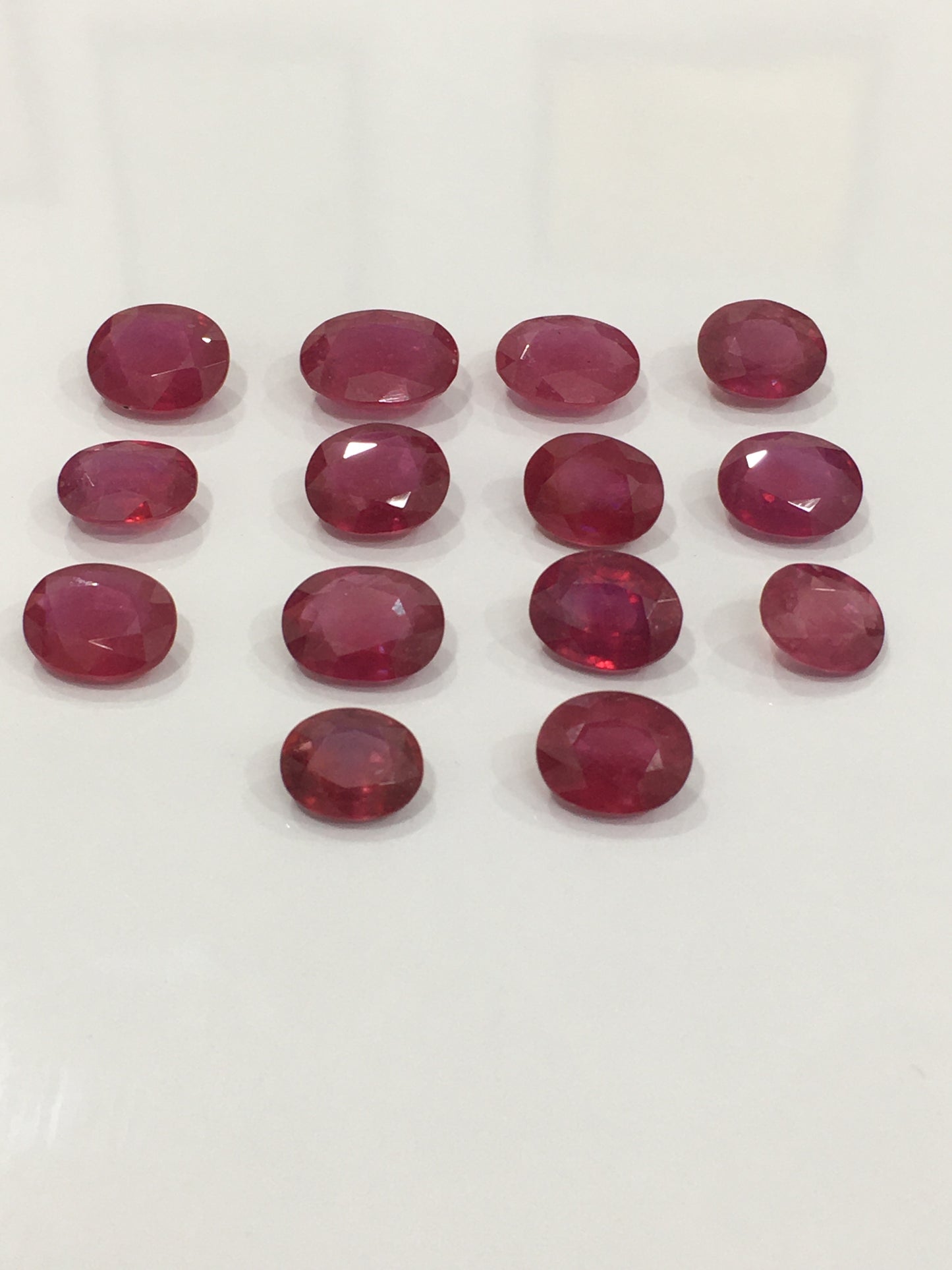 Fine Quality Ruby Mozambique Heat & Treated Oval Shape 4-8 Carat Ring Size Stones Reddish Pink Color July Birthstone for Astrology Ring
