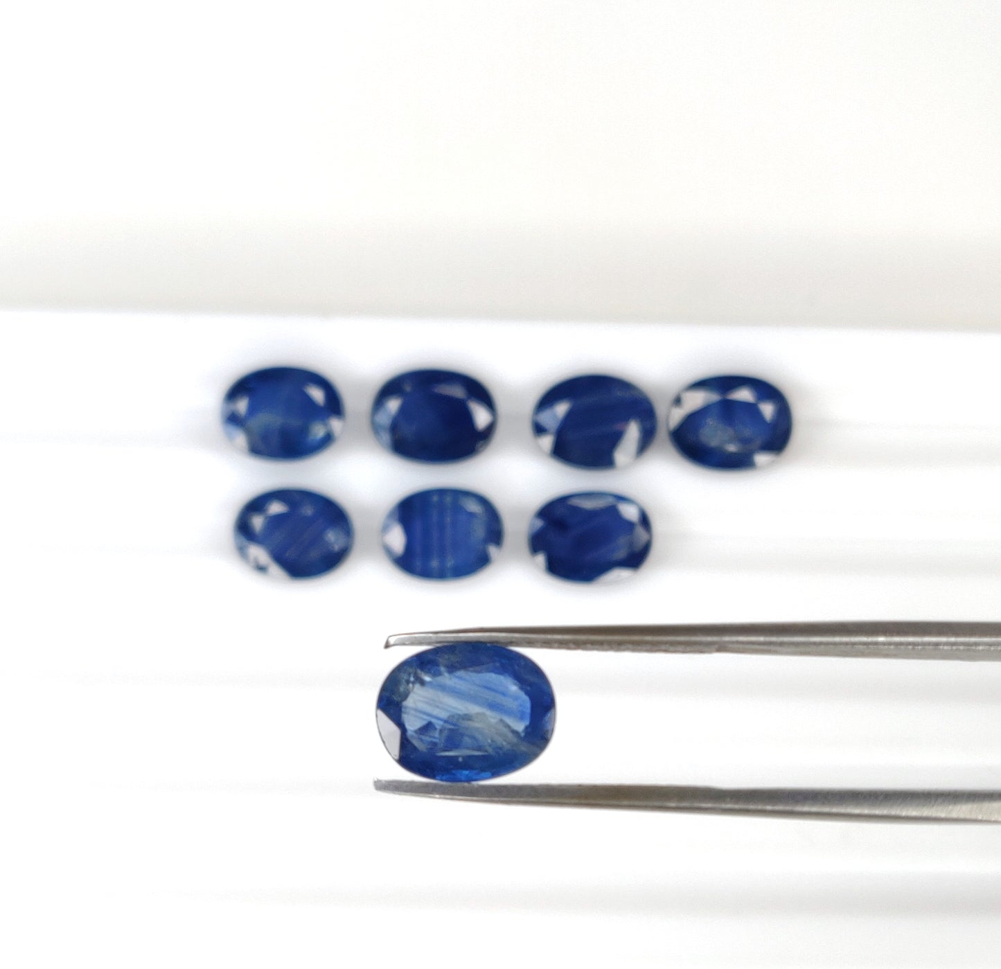 Fine Quality Blue Sapphire Heat Gemstone 7x9mm Oval Shape Blue Color Faceted 2.20 Carat September Birthstone for Jewelry Making