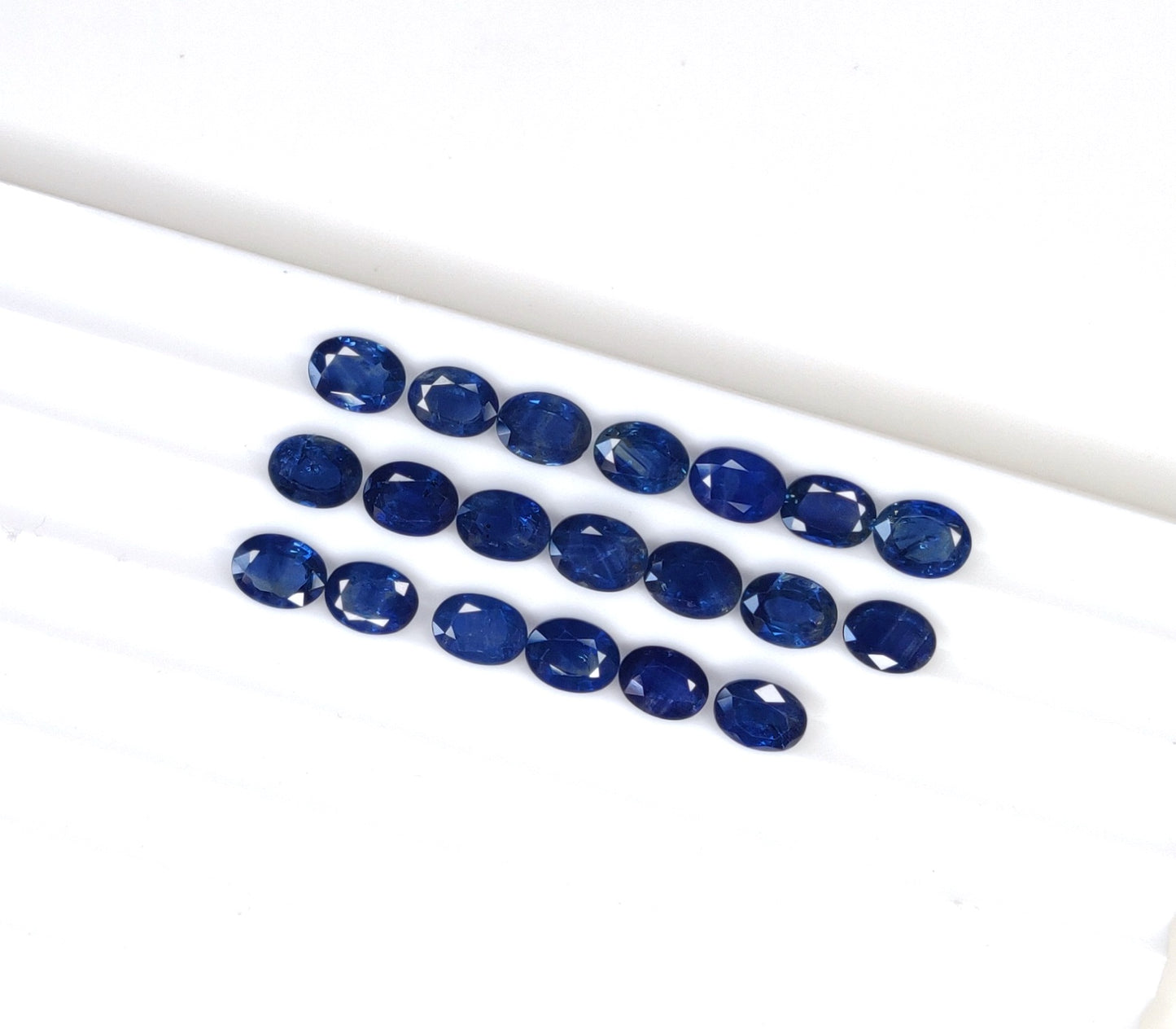 6x8 MM Top Quality Blue Sapphire Heated Oval Shape 1.55 Carat Deep Blue Sapphire Loose Gemstones September Birthstone for Jewellery Making