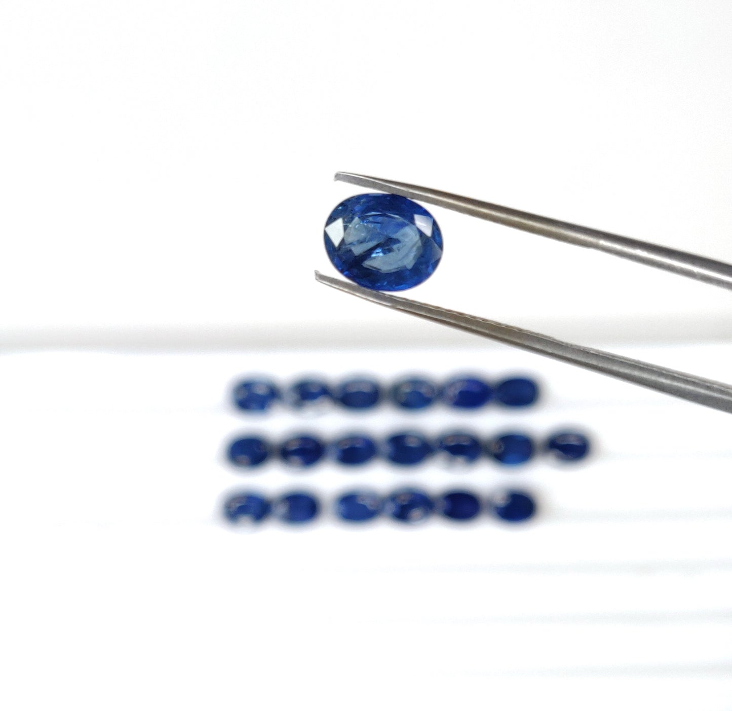 6x8 MM Top Quality Blue Sapphire Heated Oval Shape 1.55 Carat Deep Blue Sapphire Loose Gemstones September Birthstone for Jewellery Making