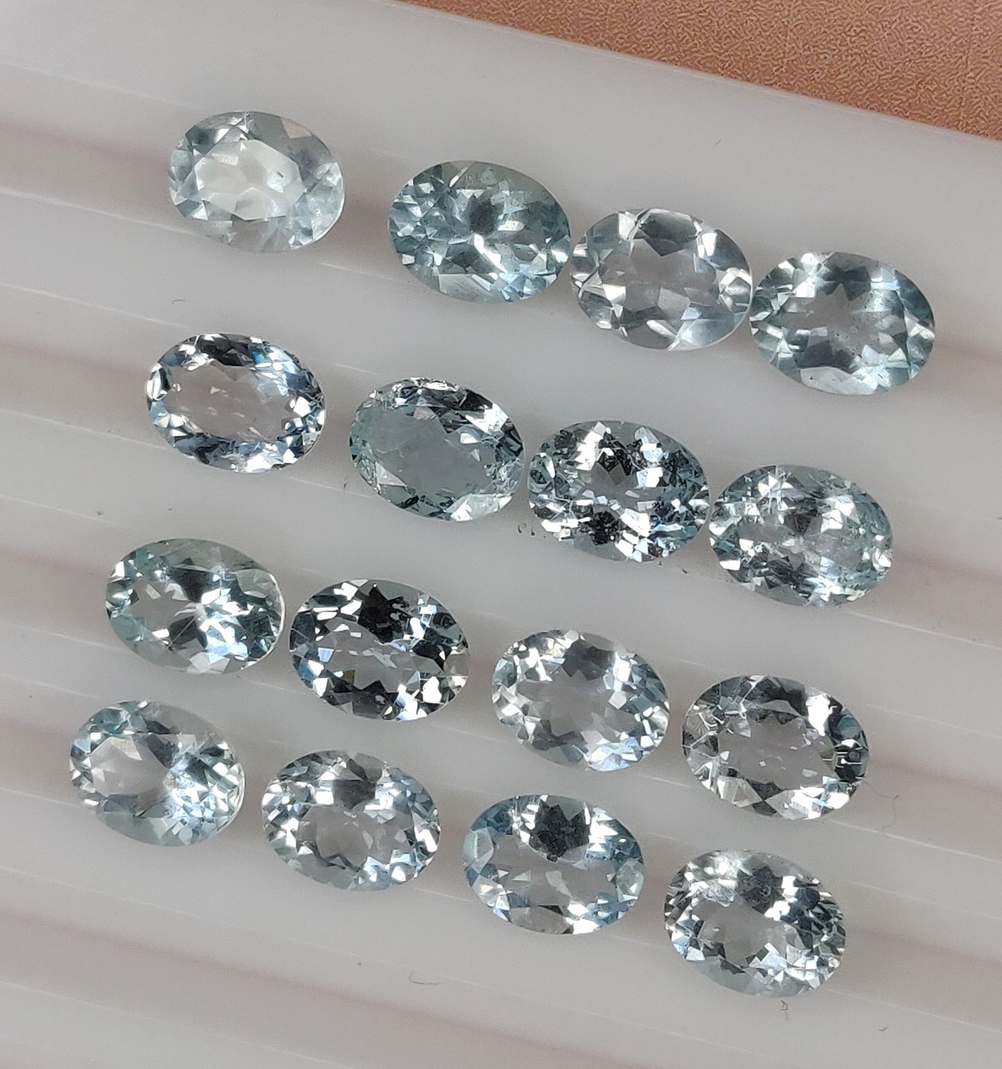 Fine Quality 100% Natural Aquamarine Sky Blue Color Oval Shape 6x8MM Faceted Cut 38.80 Carats 35-Piece Loose Gemstones for Jewelry Making