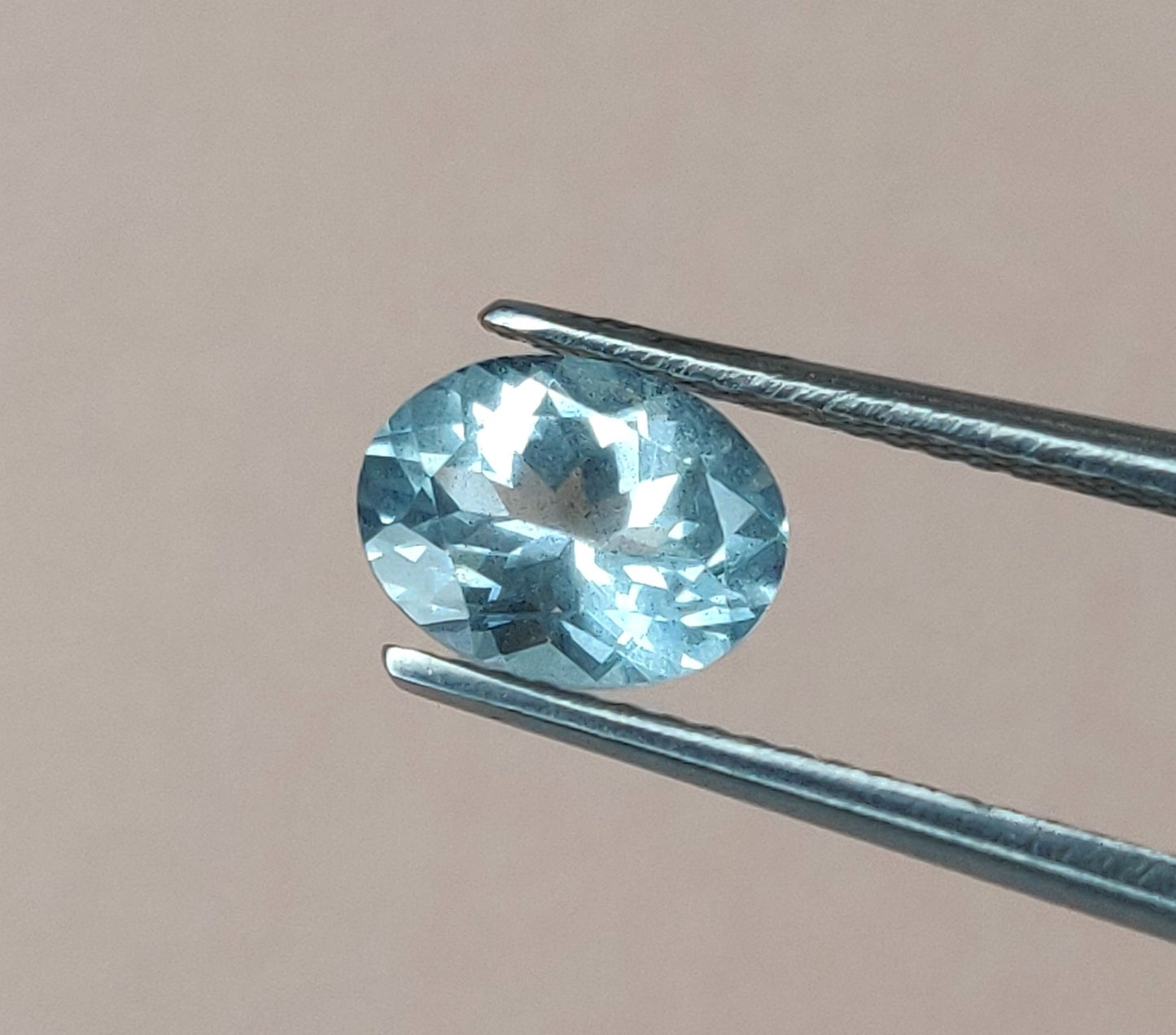 Fine Quality 100% Natural Aquamarine Sky Blue Color Oval Shape 6x8MM Faceted Cut 38.80 Carats 35-Piece Loose Gemstones for Jewelry Making
