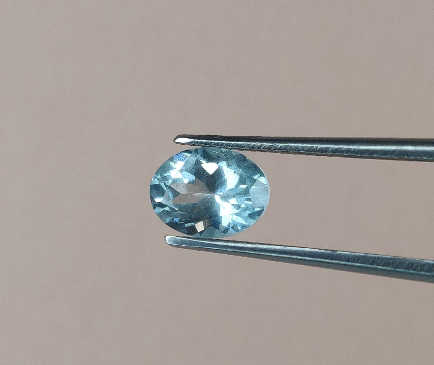 Fine Quality 100% Natural Aquamarine Sky Blue Color Oval Shape 6x8MM Faceted Cut 38.80 Carats 35-Piece Loose Gemstones for Jewelry Making
