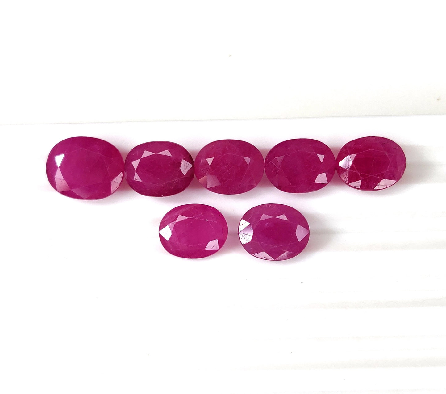 Top Most Quality Natural Ruby Mozambique Heated Oval Shape 8x10mm Loose Gemstones for Jewellery Making