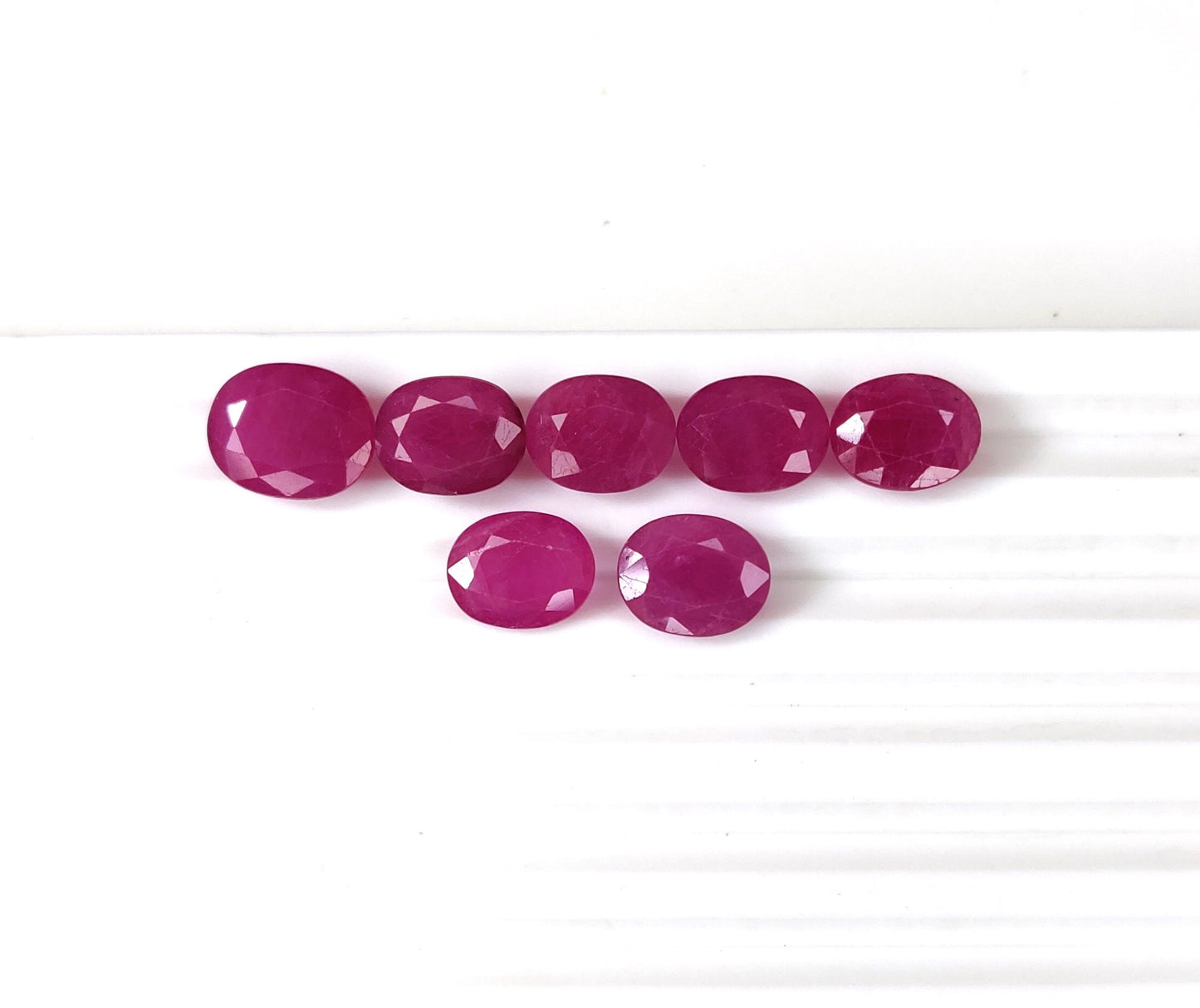 Top Most Quality Natural Ruby Mozambique Heated Oval Shape 8x10mm Loose Gemstones for Jewellery Making