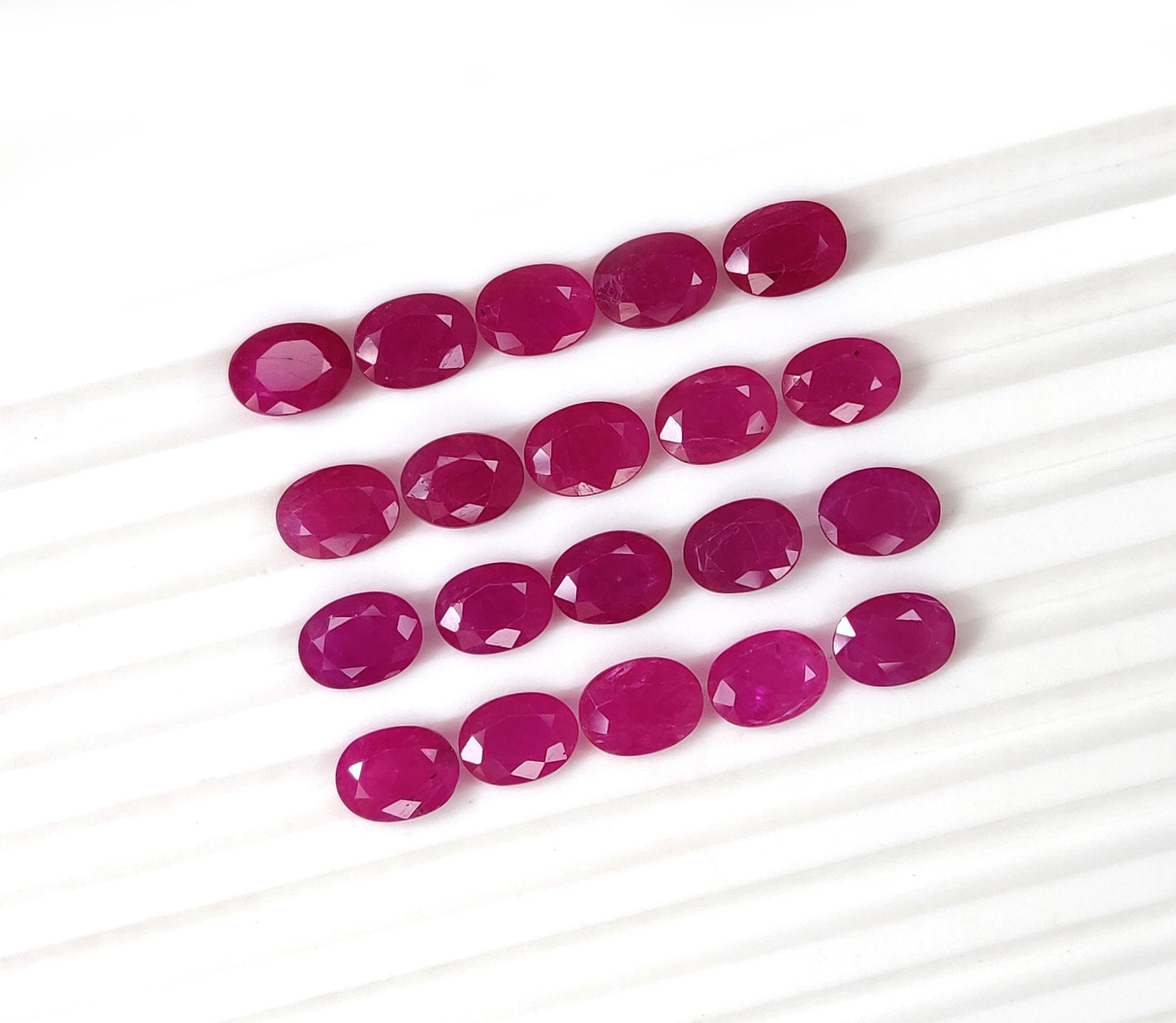 6x8MM Ruby Mozambique Heat Fine Quality 29.00 Carats Oval Cut Faceted 20 Pcs Lot Loose Gemstones for Necklace Jewelry Making