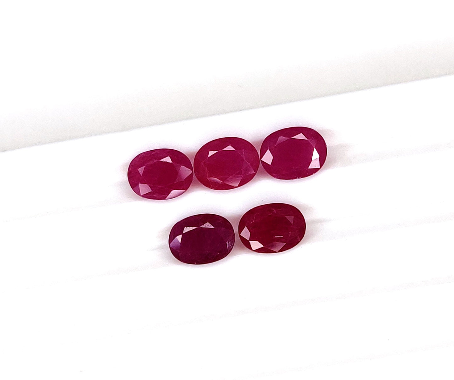 100% Natural Ruby Gemstones Fine Quality Oval-Cut 7x9 mm Pinkish Red Color July Birthstone for Making Jewelry