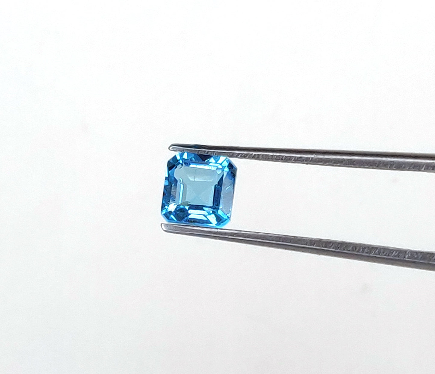 Natural Sky Blue Topaz Gemstone Brilliant Cut Square Cushion Shape Faceted Loose Stones for Jewelry Making