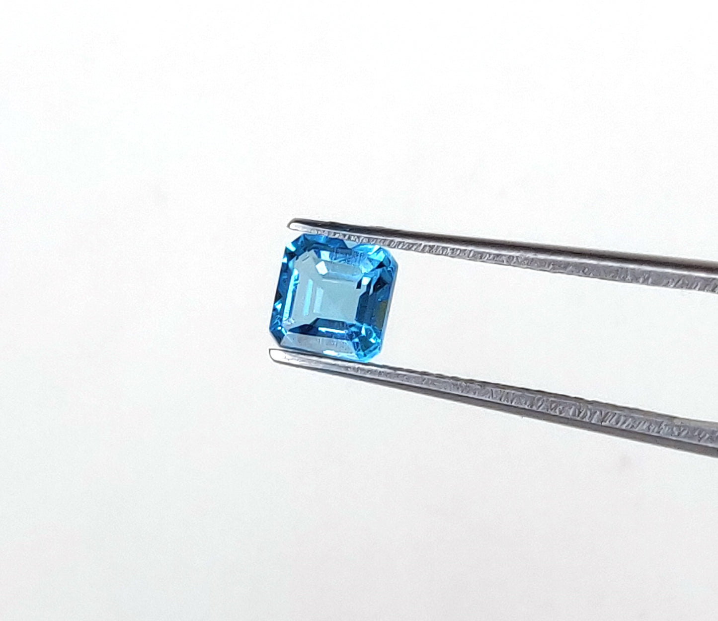 Natural Sky Blue Topaz Gemstone Brilliant Cut Square Cushion Shape Faceted Loose Stones for Jewelry Making