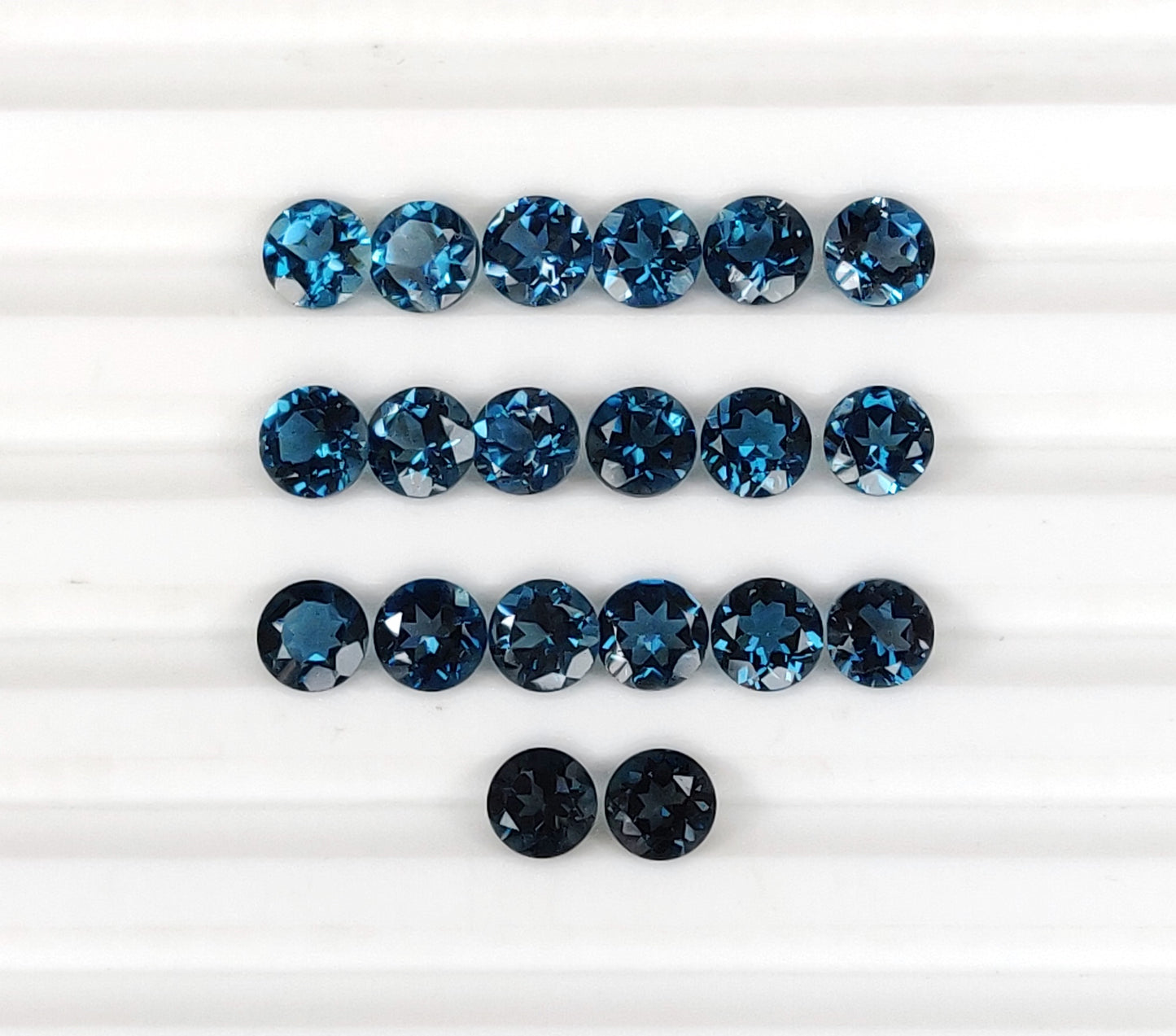 100% Natural London Blue Topaz 5mm Size Diamond Cut Round Shape Loose Gemstone