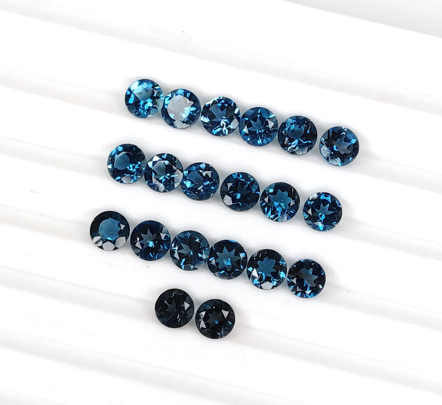100% Natural London Blue Topaz 5mm Size Diamond Cut Round Shape Loose Gemstone