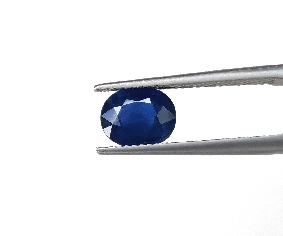 Fine Quality 100% Natural Blue Sapphire Heated Oval Shape 3.03 Carat Gemstone Faceted Blue Color Single Piece September Birthstone for Ring