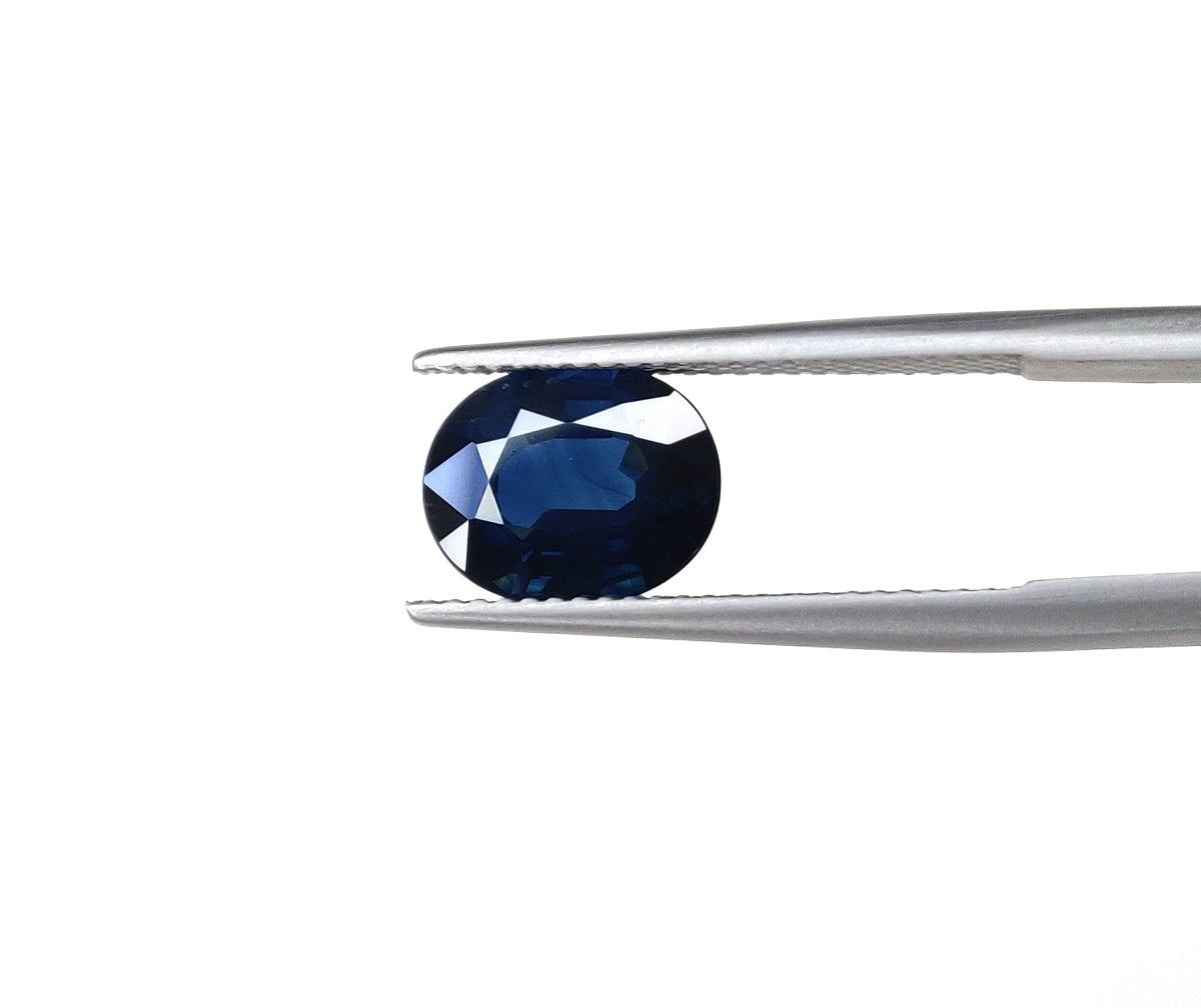 Faceted 3.02 Carat Natural Blue Sapphire Heat 9.70x6.60x4.80mm Size Oval Shape Gemstone Fine Quality September Birthstone for Ring & Pendant