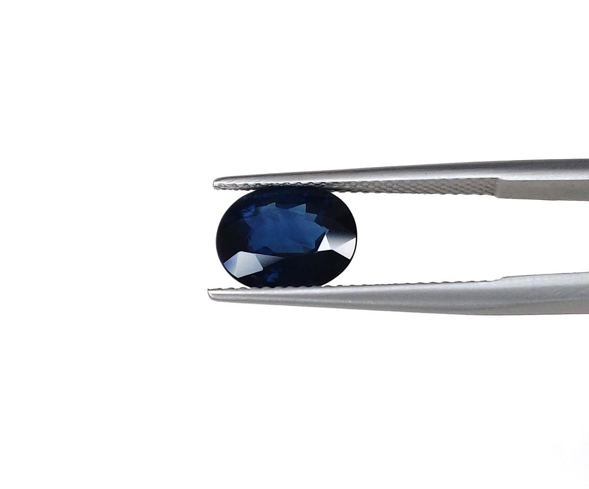 Faceted 3.02 Carat Natural Blue Sapphire Heat 9.70x6.60x4.80mm Size Oval Shape Gemstone Fine Quality September Birthstone for Ring & Pendant