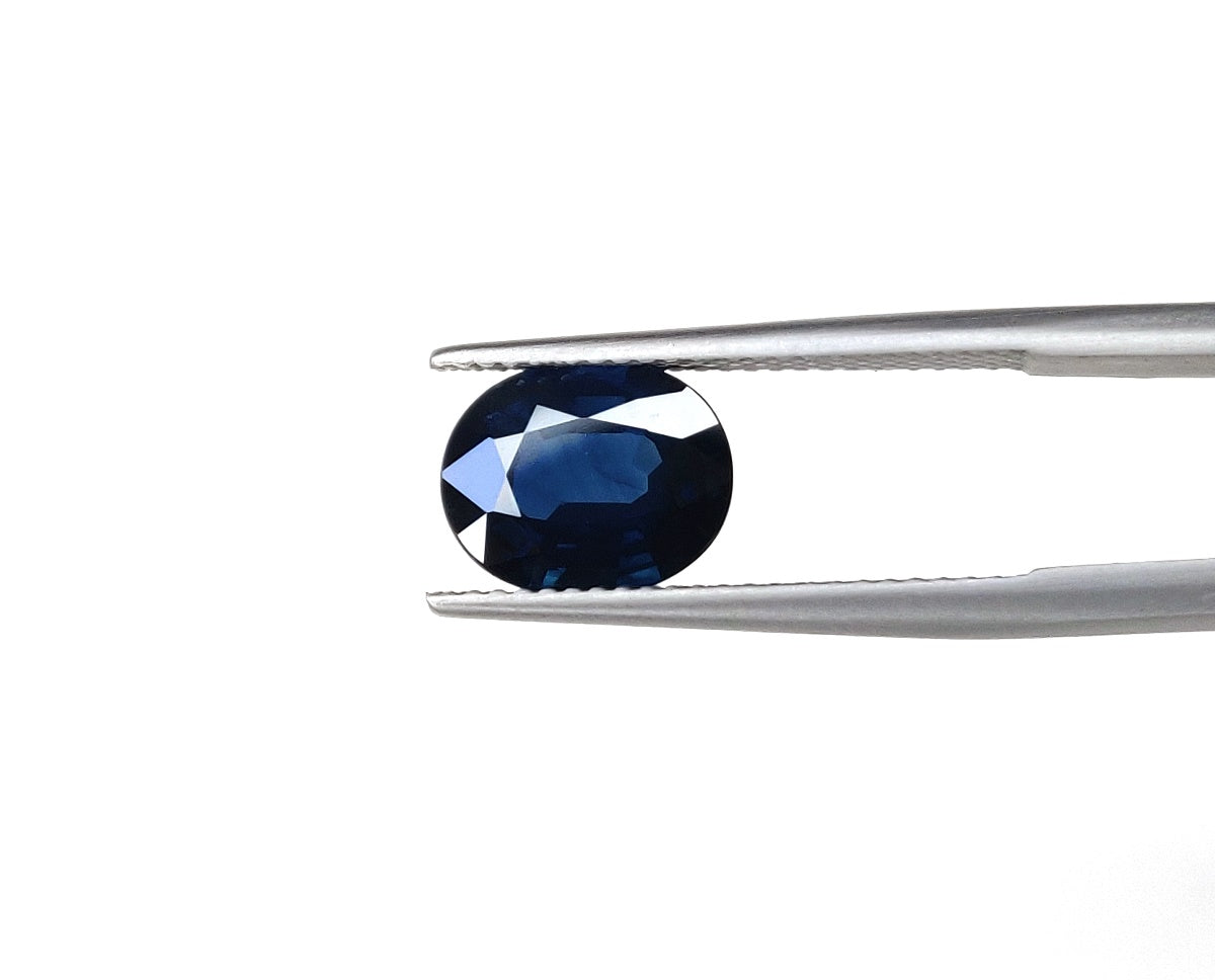 Faceted 3.02 Carat Natural Blue Sapphire Heat 9.70x6.60x4.80mm Size Oval Shape Gemstone Fine Quality September Birthstone for Ring & Pendant