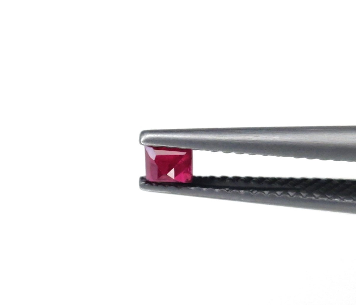 Natural African Ruby Square Shape 2-5mm Reddish Pink Color July Birthstones Loose Gemstone for Jewellery Making