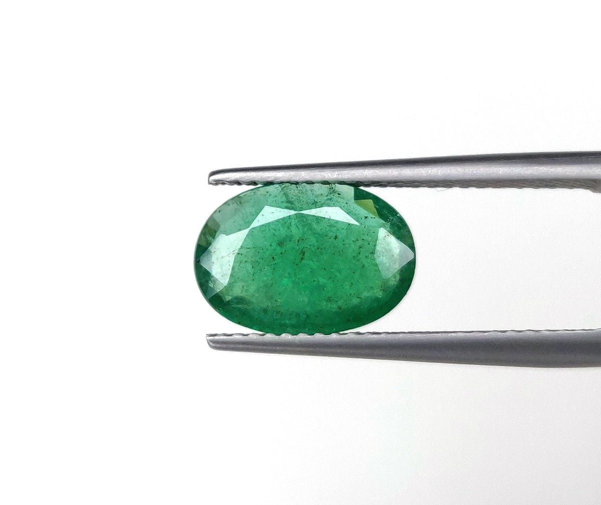 2.40 Carat Natura Emerald Oval Cut 8.15x11.60x3.50 mm Size Single Pcs Gemstone Fine Quality Faceted May Birthstone for Ring at Best Price