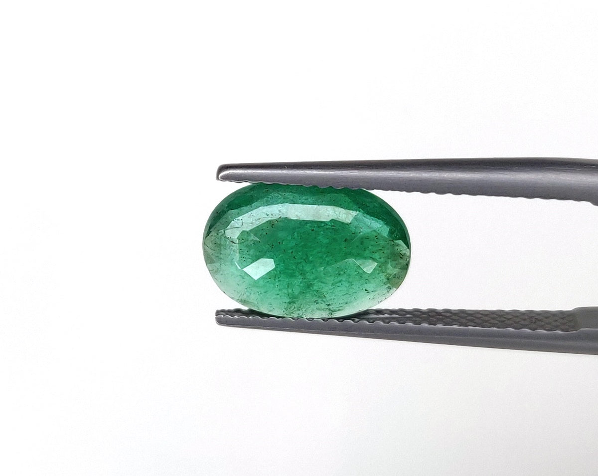 2.40 Carat Natura Emerald Oval Cut 8.15x11.60x3.50 mm Size Single Pcs Gemstone Fine Quality Faceted May Birthstone for Ring at Best Price