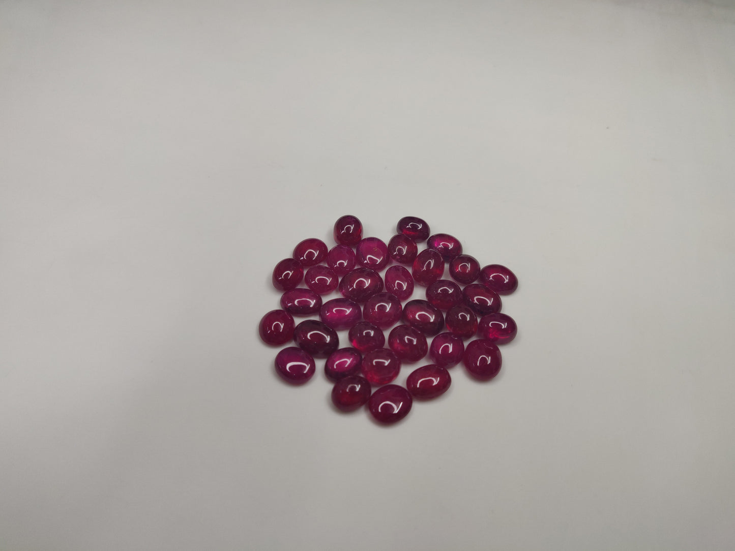 Fine Quality 100% Natural 2-4 Carat Reddish Pink Color Heat-Treated Ruby Cabochon Oval Shape Loose Gemstone for Making Jewellery