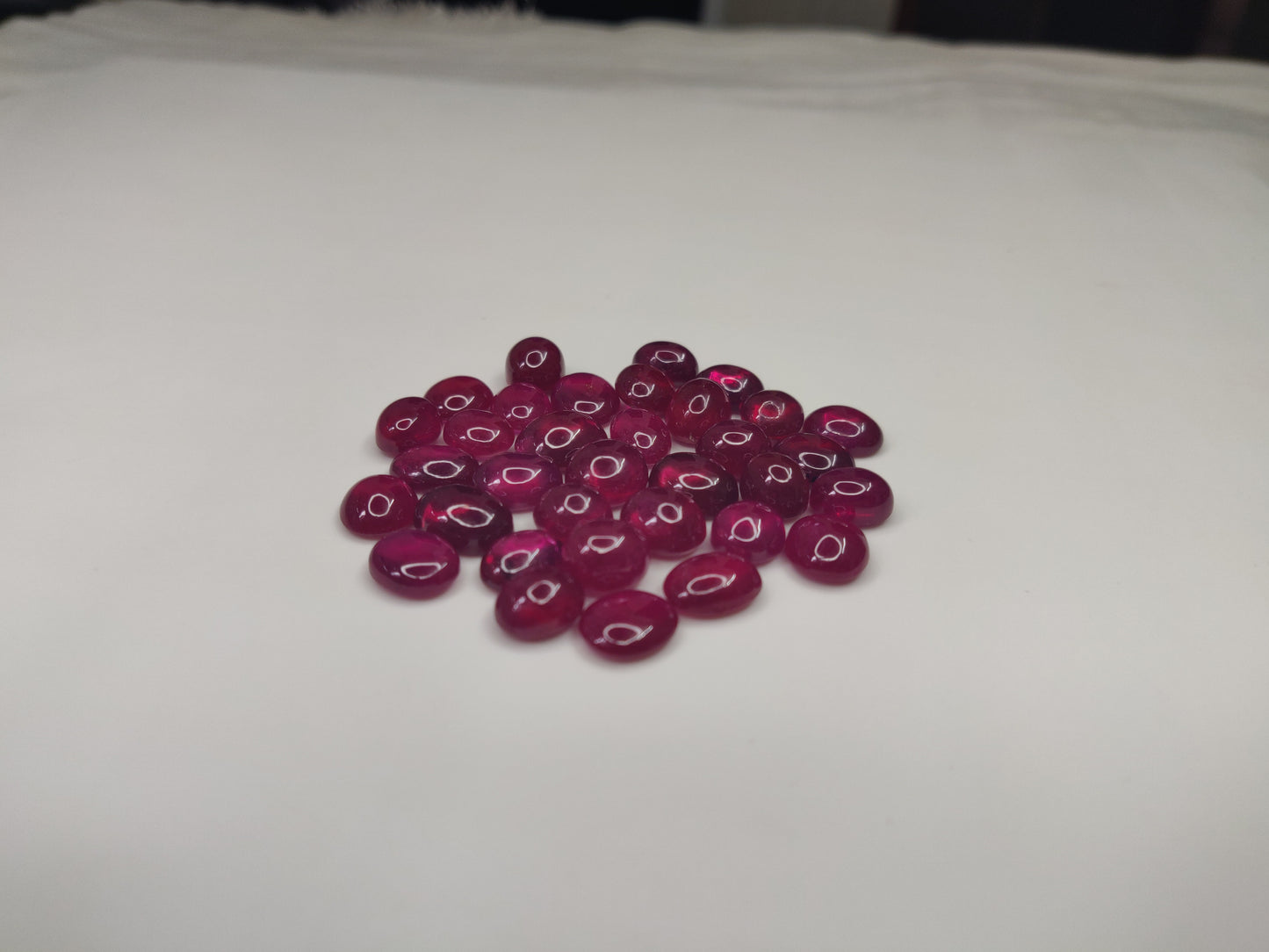 Fine Quality 100% Natural 2-4 Carat Reddish Pink Color Heat-Treated Ruby Cabochon Oval Shape Loose Gemstone for Making Jewellery