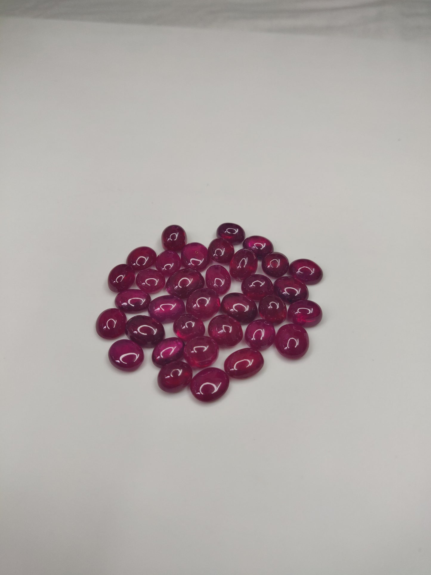 Fine Quality 100% Natural 2-4 Carat Reddish Pink Color Heat-Treated Ruby Cabochon Oval Shape Loose Gemstone for Making Jewellery