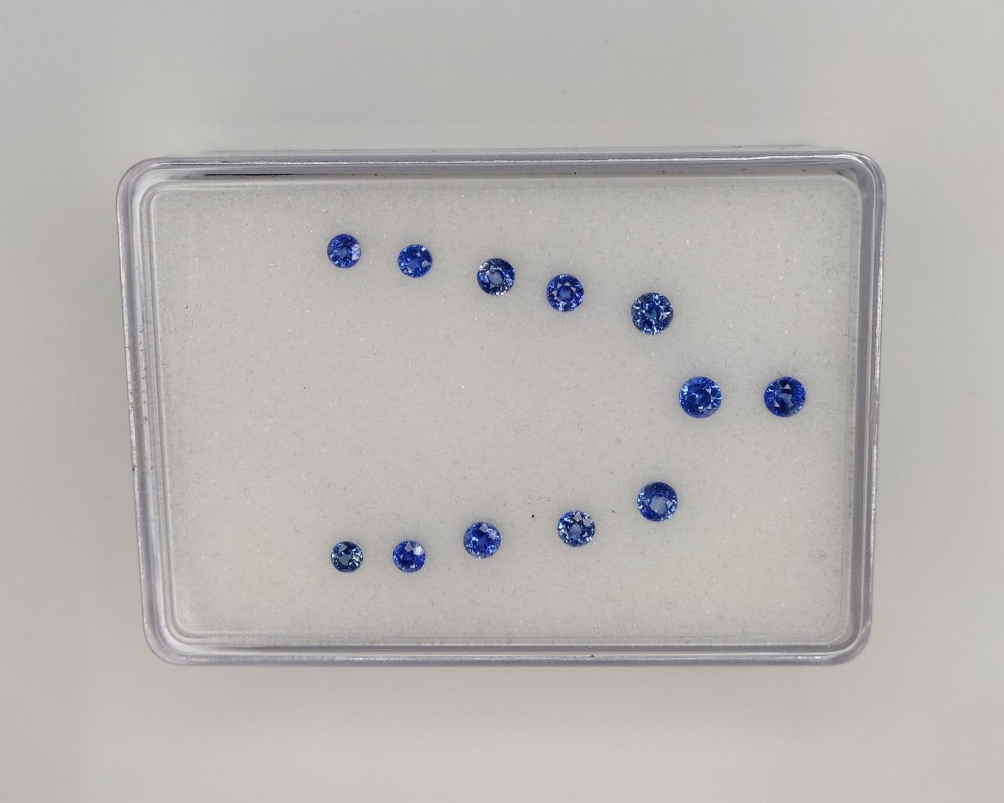 Fine Quality 100% Natural Blue Sapphire, Brilliant Cut, Round Cut, Calibrated 3-3.5mm, Royal Blue Color Gemstone for Jewelry Making