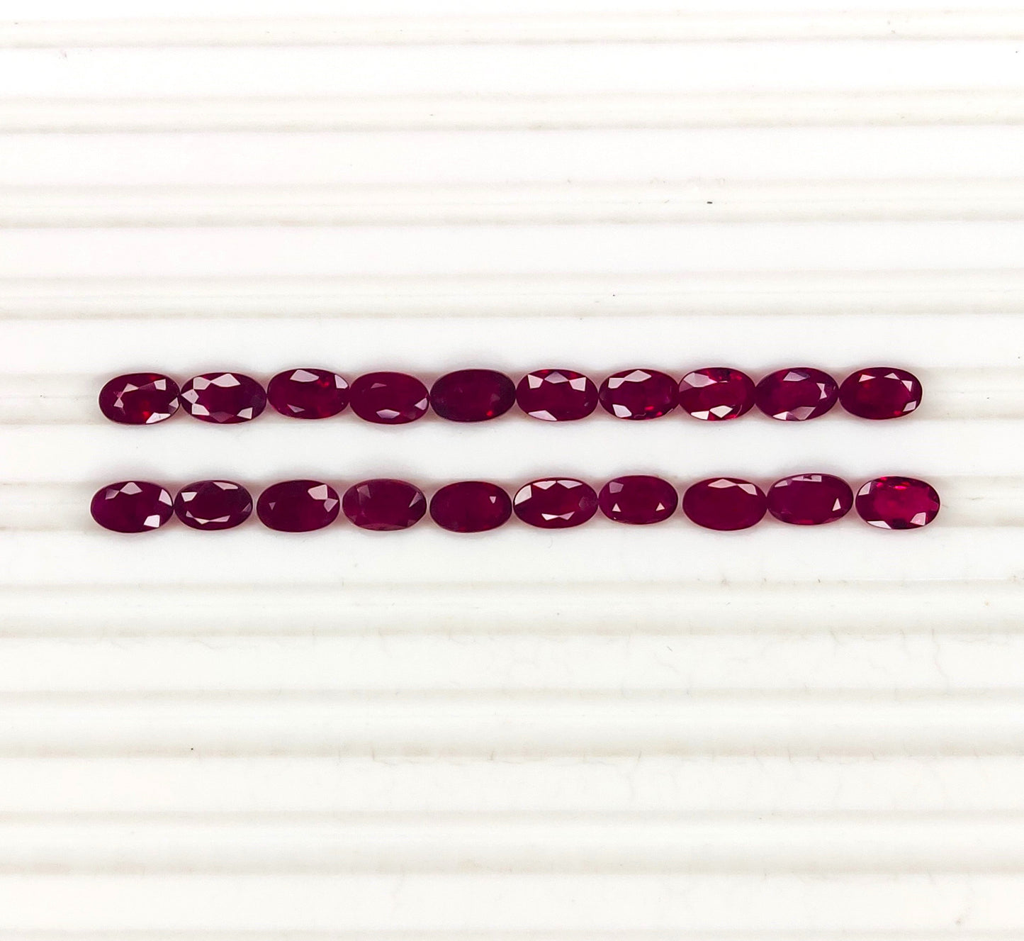 Best Quality Natural 3x5mm Oval Cut Reddish Pink Heated Burma Ruby Loose Gemstone for Jewelry Making