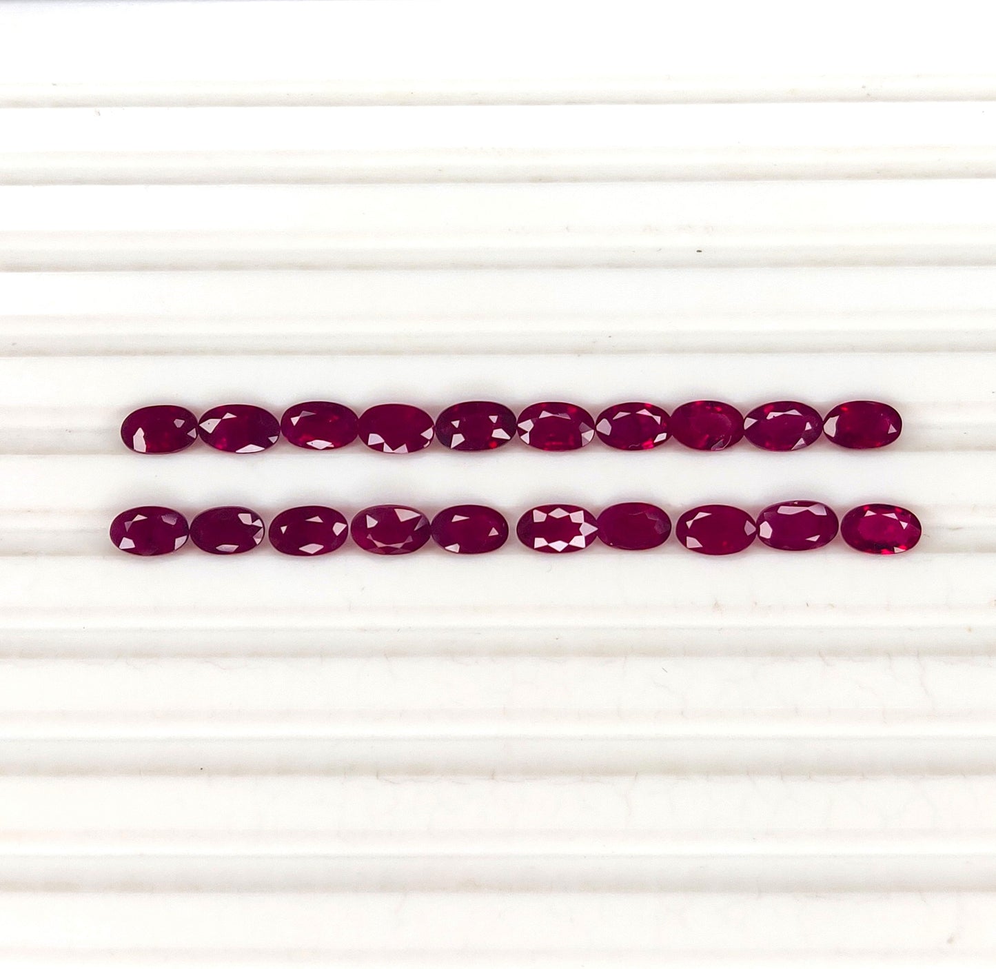 Best Quality Natural 3x5mm Oval Cut Reddish Pink Heated Burma Ruby Loose Gemstone for Jewelry Making