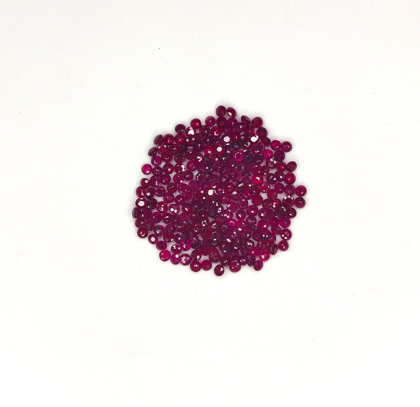100% Natural Pinkish Red 2-3.5mm Round Shape Heated African Ruby Loose Gemstone for Earrings, Bracelet Making