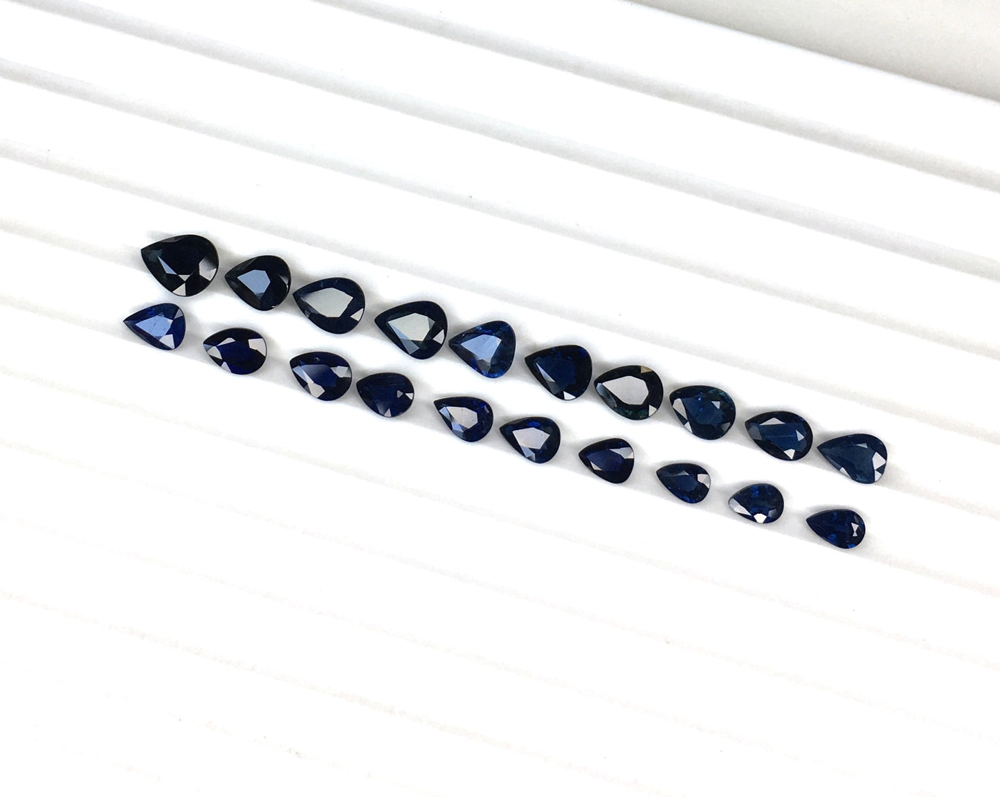 Top Most Quality Natural Blue Sapphire Heated Pear Shape Faceted Cut Calibration Sizes 6x4-7x9 mm Loose Gemstones for Jewellery Making