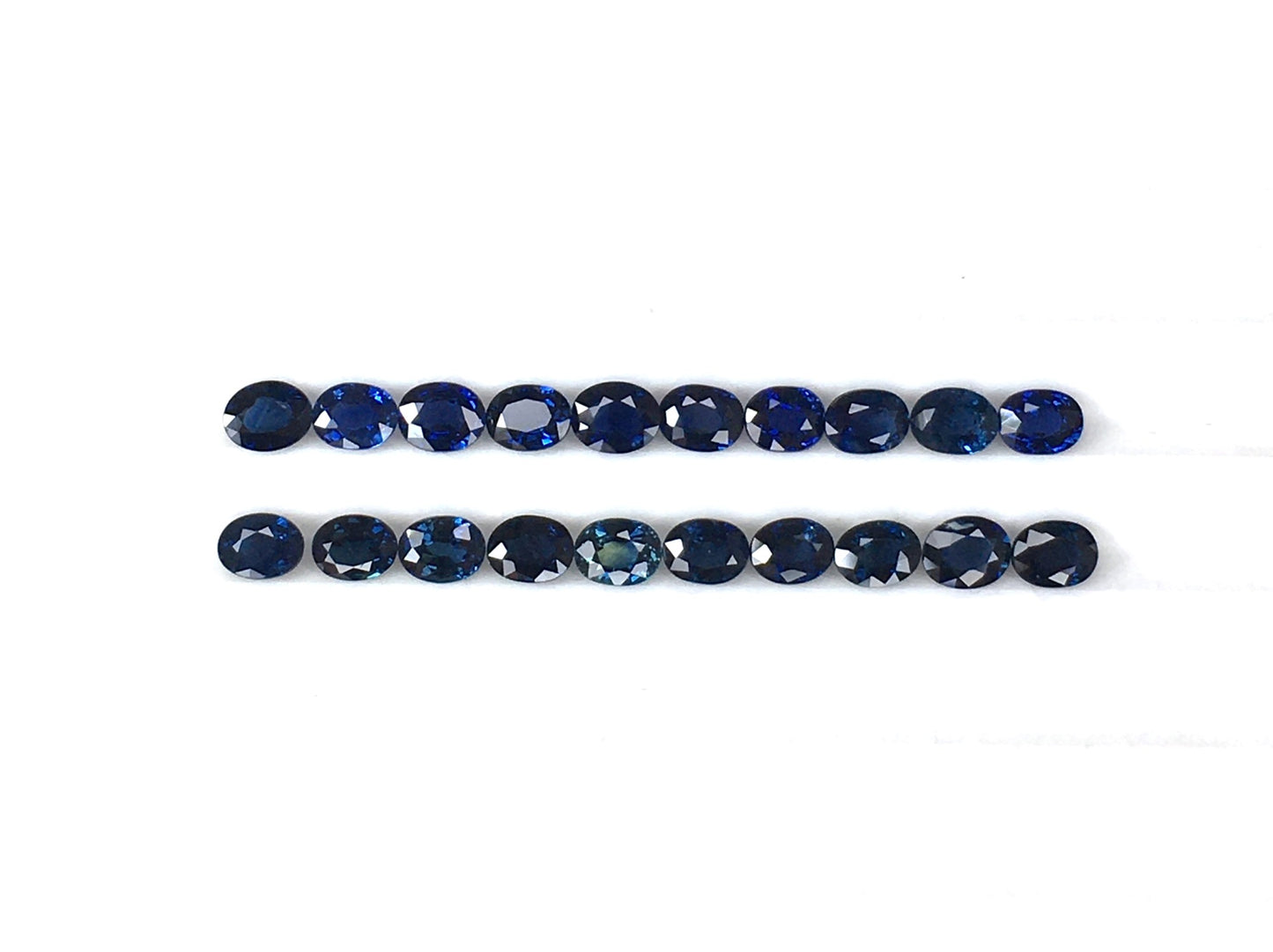 Top Quality 100% Natural Blue Sapphire Calibrated 3x4 mm Size Oval Shape Faceted Cut Gemstone for Jewellery Making