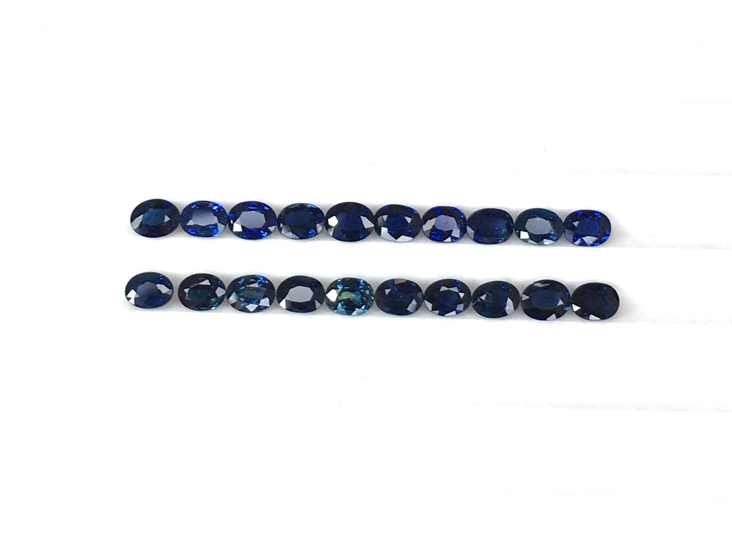 Top Quality 100% Natural Blue Sapphire Calibrated 3x4 mm Size Oval Shape Faceted Cut Gemstone for Jewellery Making