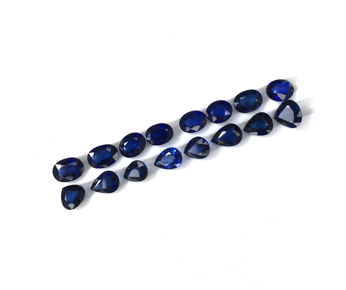 Natural Blue Sapphire Oval Shape 1-2 Carat Ring Size Loose Gemstone Fine Quality September Birthstone for Astrology Rings