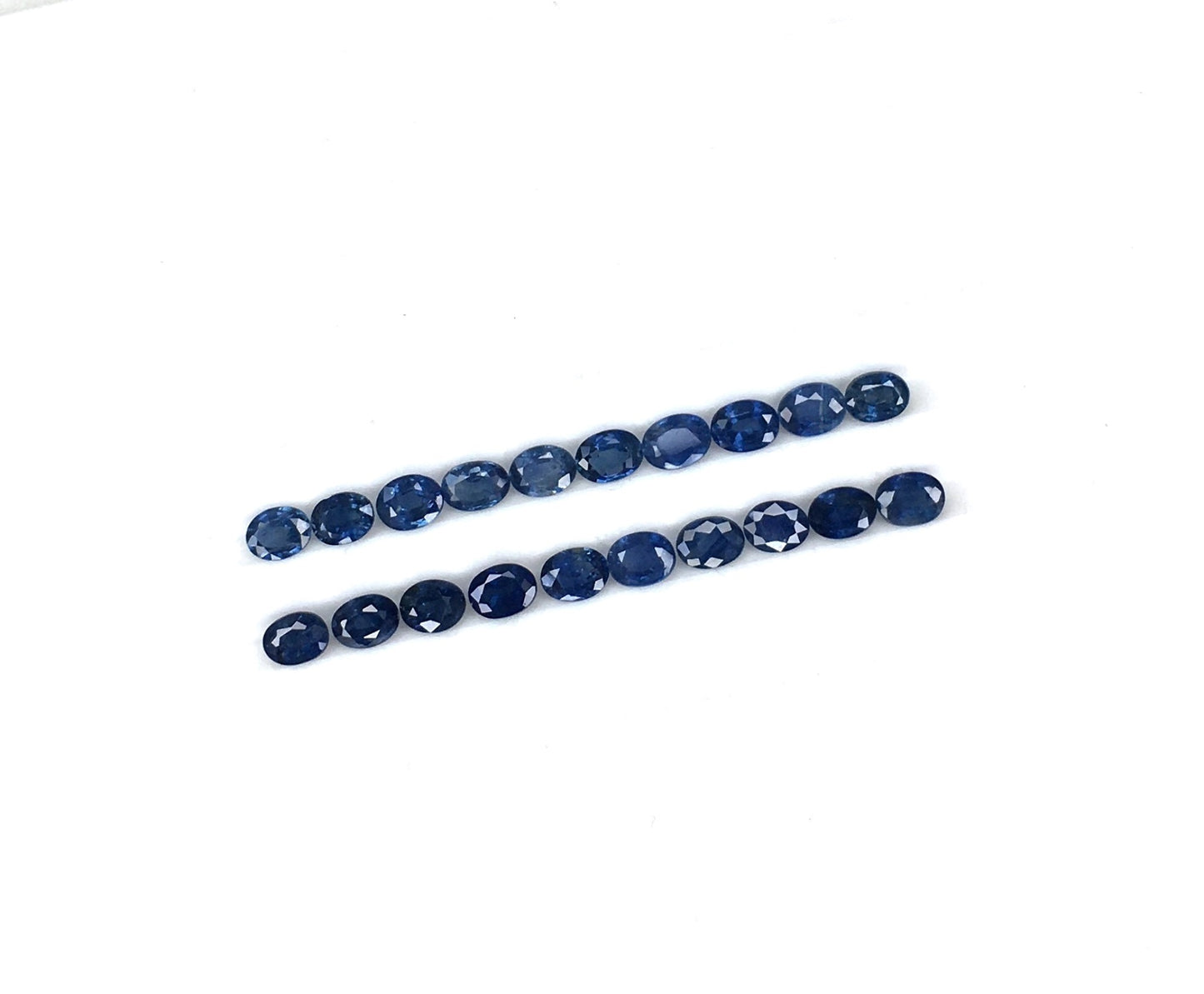 100% Natural Blue Sapphire Calibration Size 4x3 mm Heated Oval Cut Blue Color Stone September Birthstone Loose Gemstones for Jewelry Sets