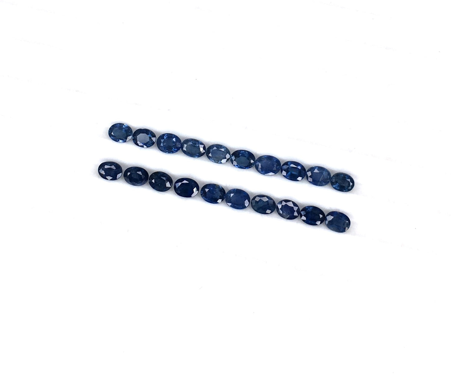 100% Natural Blue Sapphire Calibration Size 4x3 mm Heated Oval Cut Blue Color Stone September Birthstone Loose Gemstones for Jewelry Sets