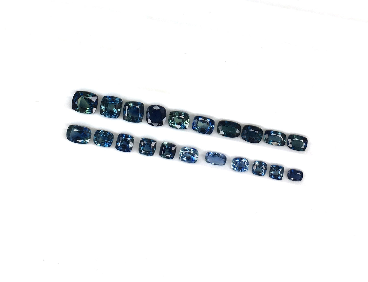 100% Natural Fine Quality Blue Sapphire Heated Cushion Shape Mixed Sizes Faceted Cut Loose Gemstone for Jewelry Making at Best Price