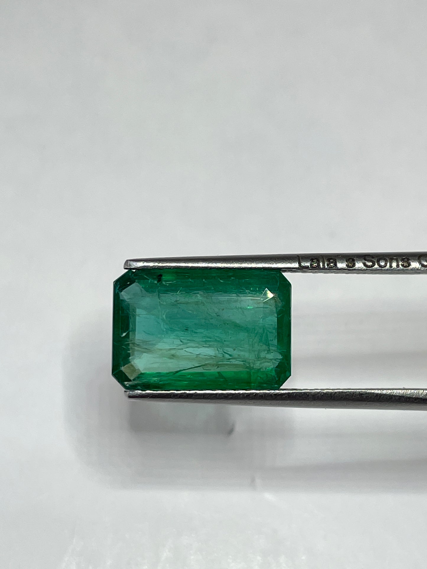 1 Pcs Natural Zambian Emerald Octagon Shape 3.95 Carat Vivid Green Ring Size Faceted Cut Gemstone, Fine Quality May Birthstone for Astrology