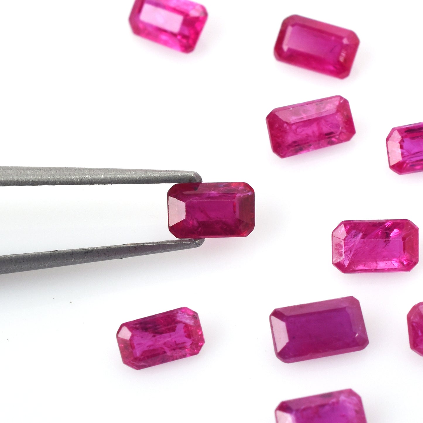 0.35 Carat Natural Best Quality Ruby Mozambique Heated 3x5mm Reddish Pink Color Octagon Cut Loose Gemstone for Making Necklace