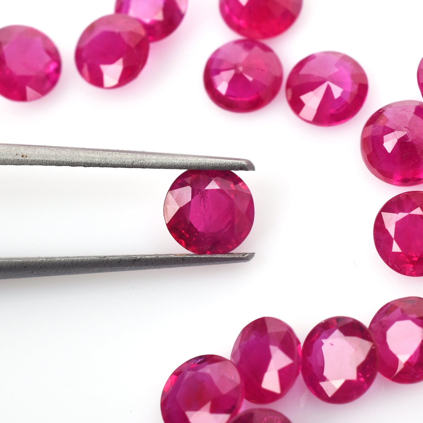 0.58 Carat Natural Burma Ruby Heated 5x5mm Reddish Pink Color Round Cut Loose Gemstones for Making Jewellery