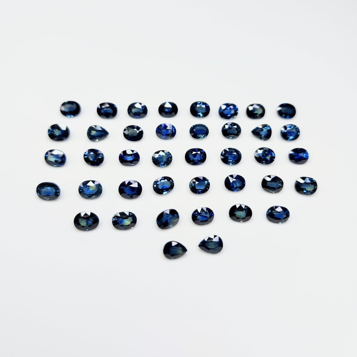 AAA 6x4 Mm Natural Blue Sapphire Cut Stone/Blue Sapphire Faceted Cut Stone/Blue Sapphire Gemstone/Oval Shape/Loose Gemstone