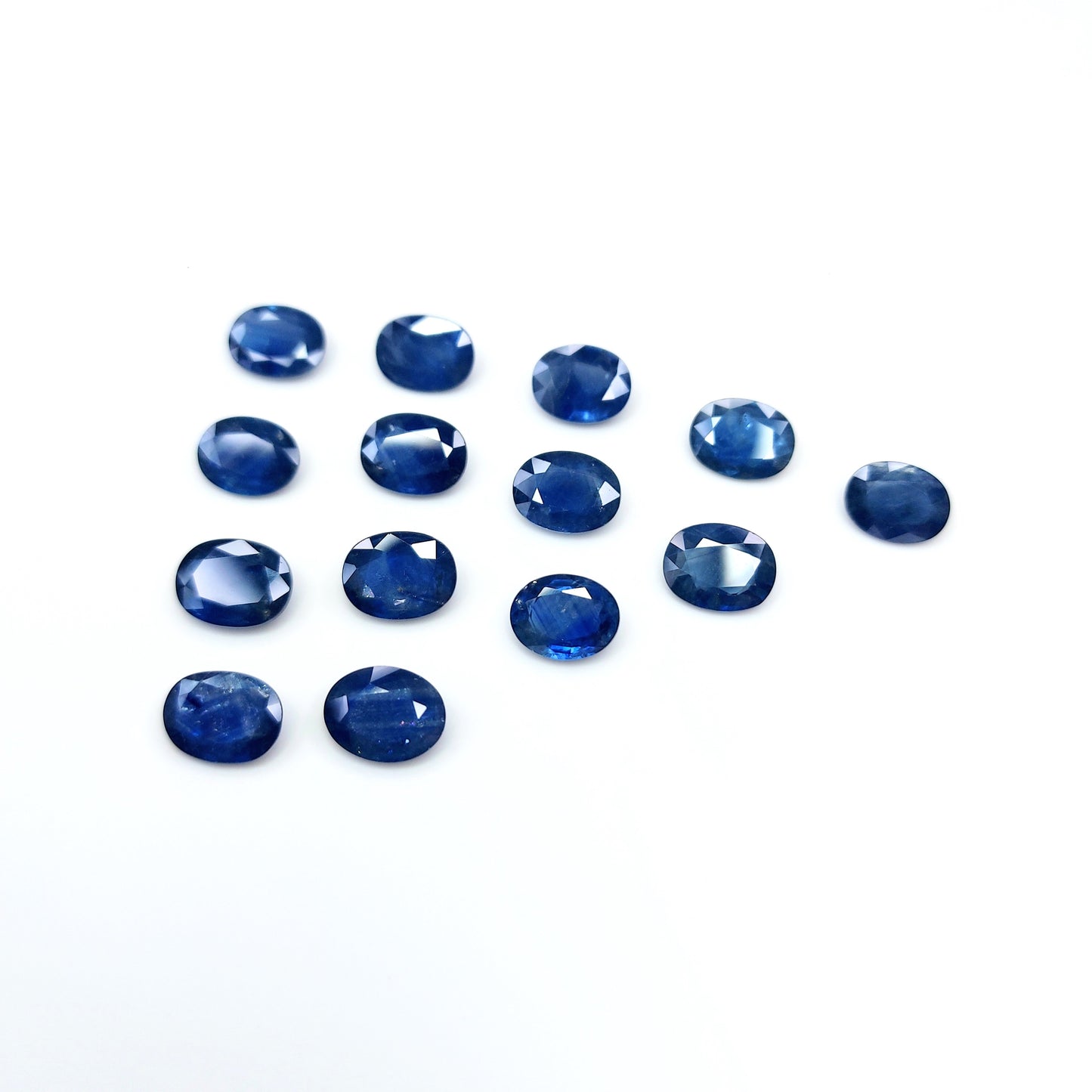 100% Natural Blue Sapphire Oval Shape 7x9 mm, 6x8 mm Sizes Faceted Loose Gemstones for Jewellery Making at Best Price