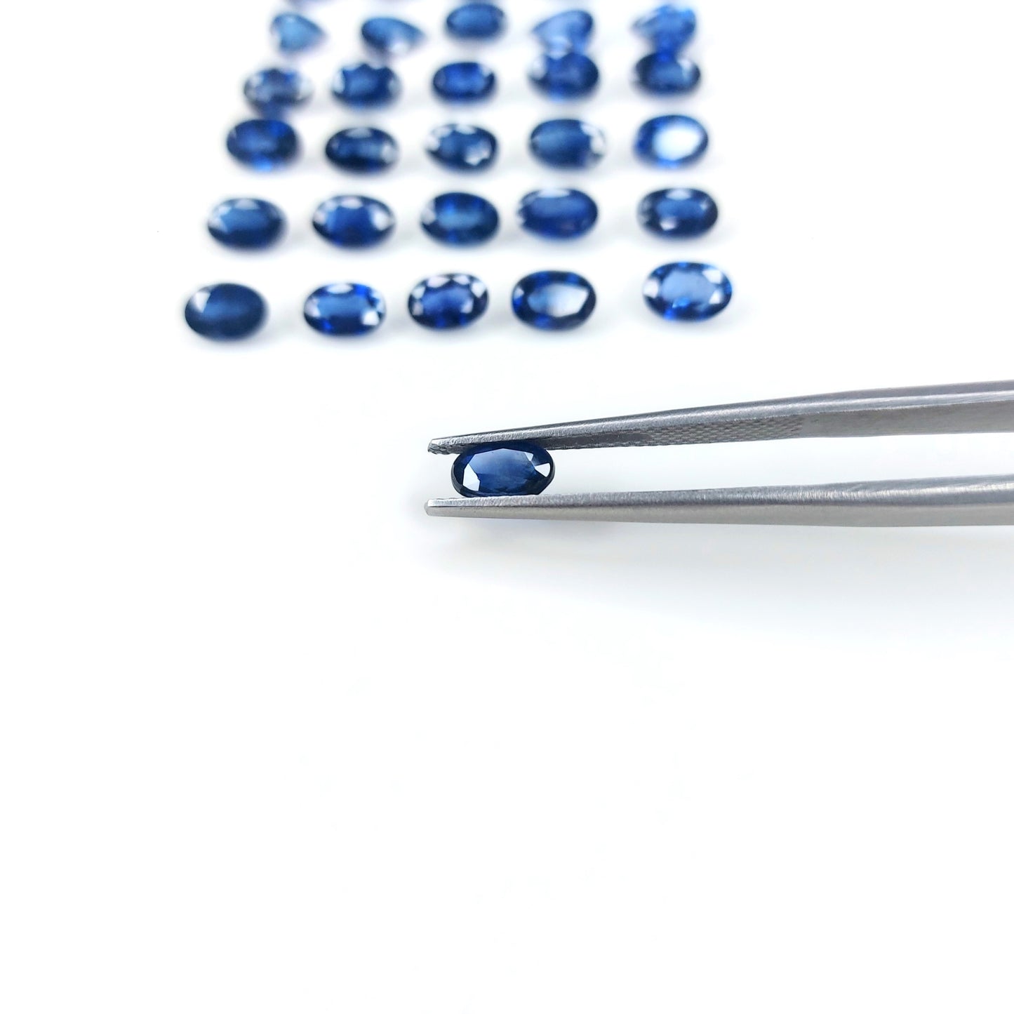 Royal Blue Sapphire Loose Stone, Faceted Oval Shape faceted Cut Stone 6x4mm Size Lab Created Gemstone Loose Stone For Making Jewelry