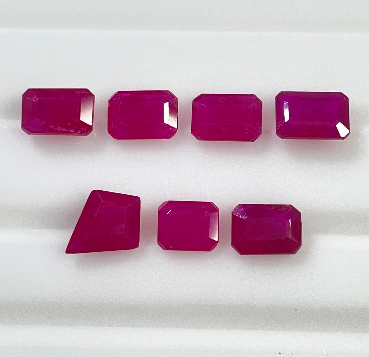 Fine Quality Natural Ruby Mozambique Heated 5x7mm Mix Shape Reddish Pink Color Loose Gemstone for Jewelry Making at Best Price