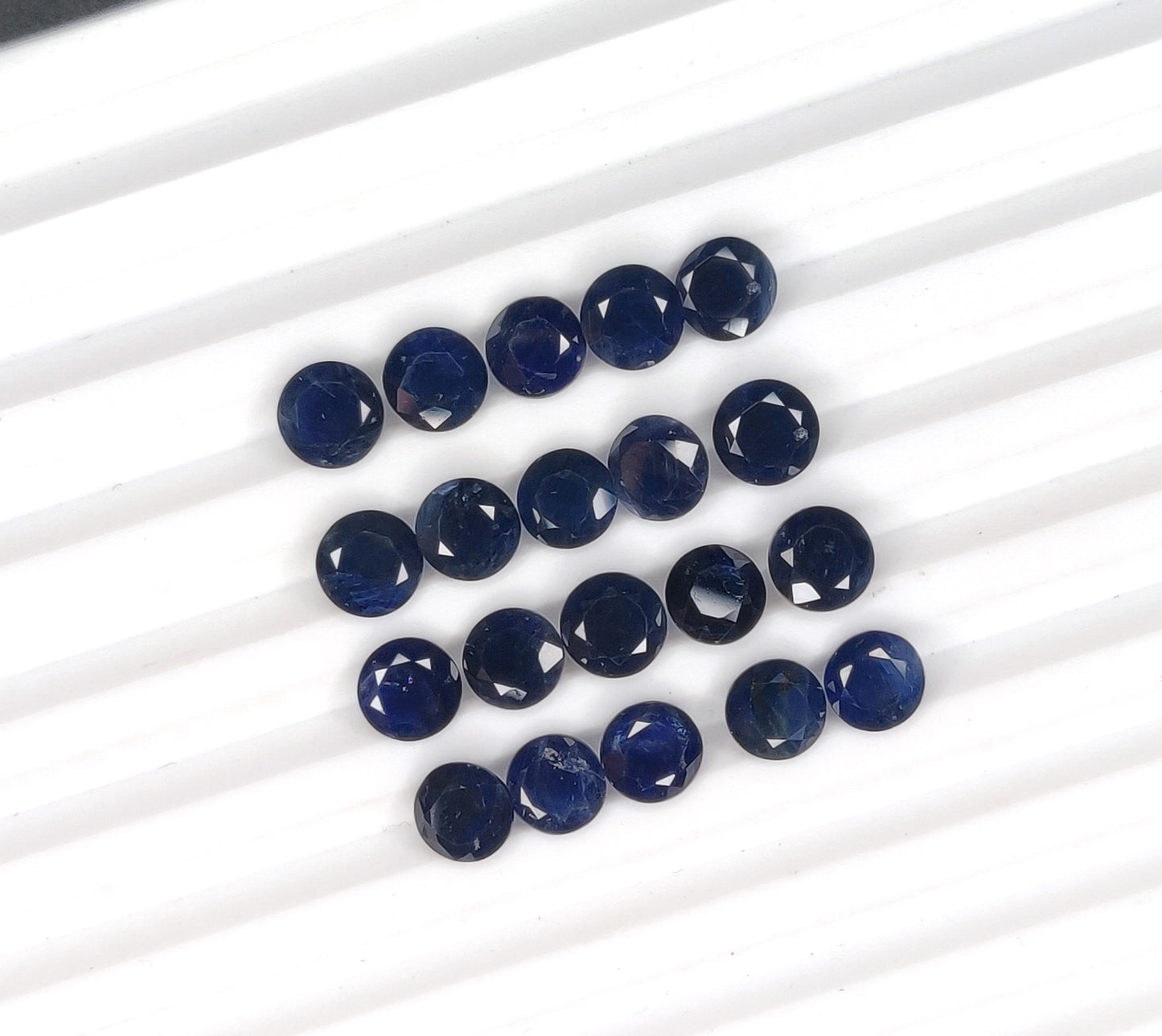 100% Natural Fine Quality Blue Sapphire 6mm Round Cut Faceted Loose Gemstones Calibrated Blue Color Stones for Jewelry Making