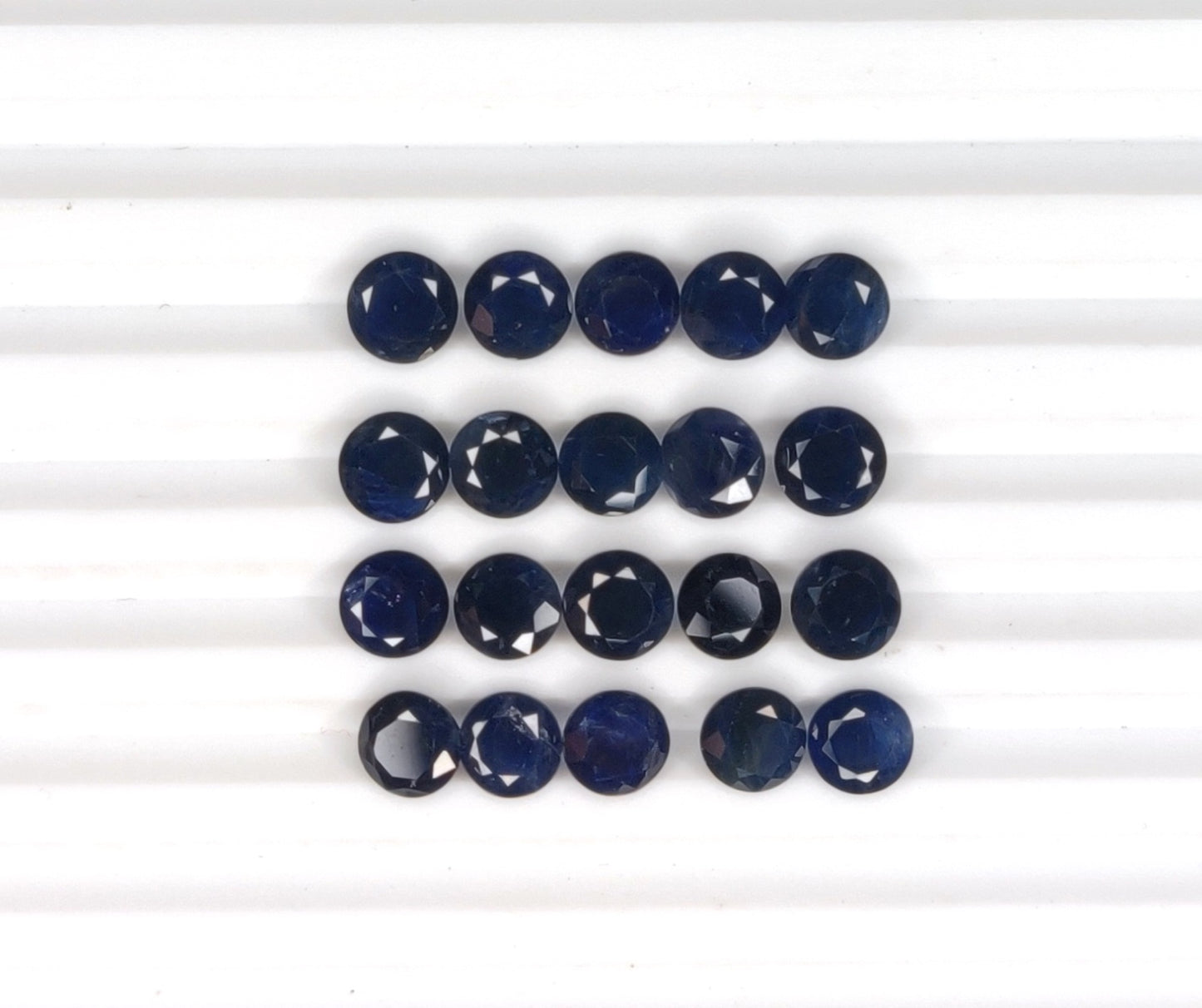 100% Natural Fine Quality Blue Sapphire 6mm Round Cut Faceted Loose Gemstones Calibrated Blue Color Stones for Jewelry Making