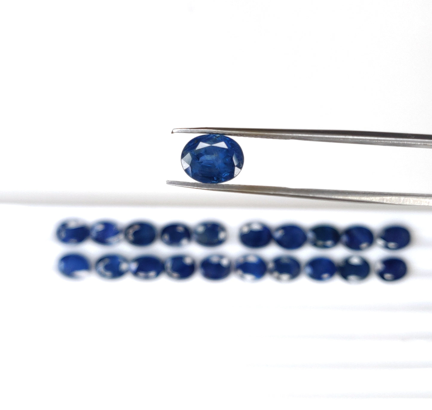 7x9 mm Fine Quality Blue Sapphire Heat Oval Shape Blue Color Faceted 2.20 Carat September Birthstone Loose Gemstones for Jewelry Making