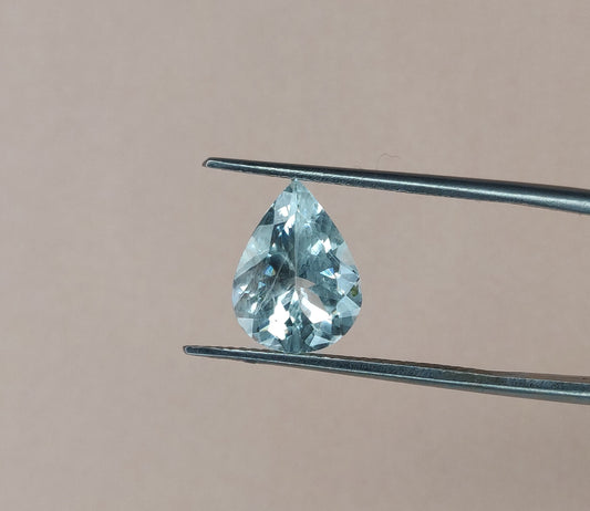 Natural Aquamarine Pear Shape 2.95 Carats Faceted Cut 9x12 mm Aqua Blue Color Fine Quality Loose gemstones for Making Jewellery in the Lowest Price