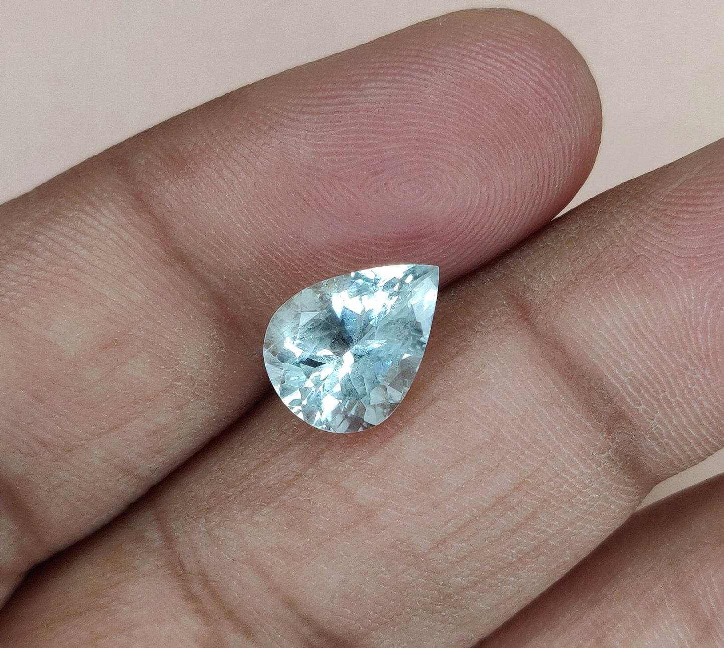 Natural Aquamarine Pear Shape 2.95 Carats Faceted Cut 9x12 mm Aqua Blue Color Fine Quality Loose gemstones for Making Jewellery in the Lowest Price