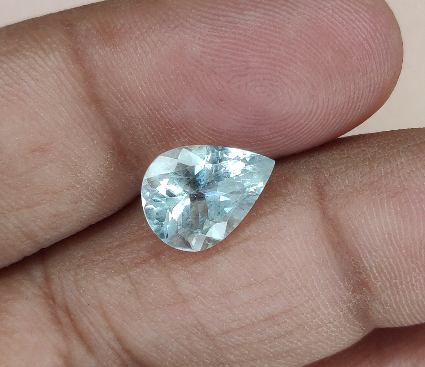 Natural Aquamarine Pear Shape 2.95 Carats Faceted Cut 9x12 mm Aqua Blue Color Fine Quality Loose gemstones for Making Jewellery in the Lowest Price
